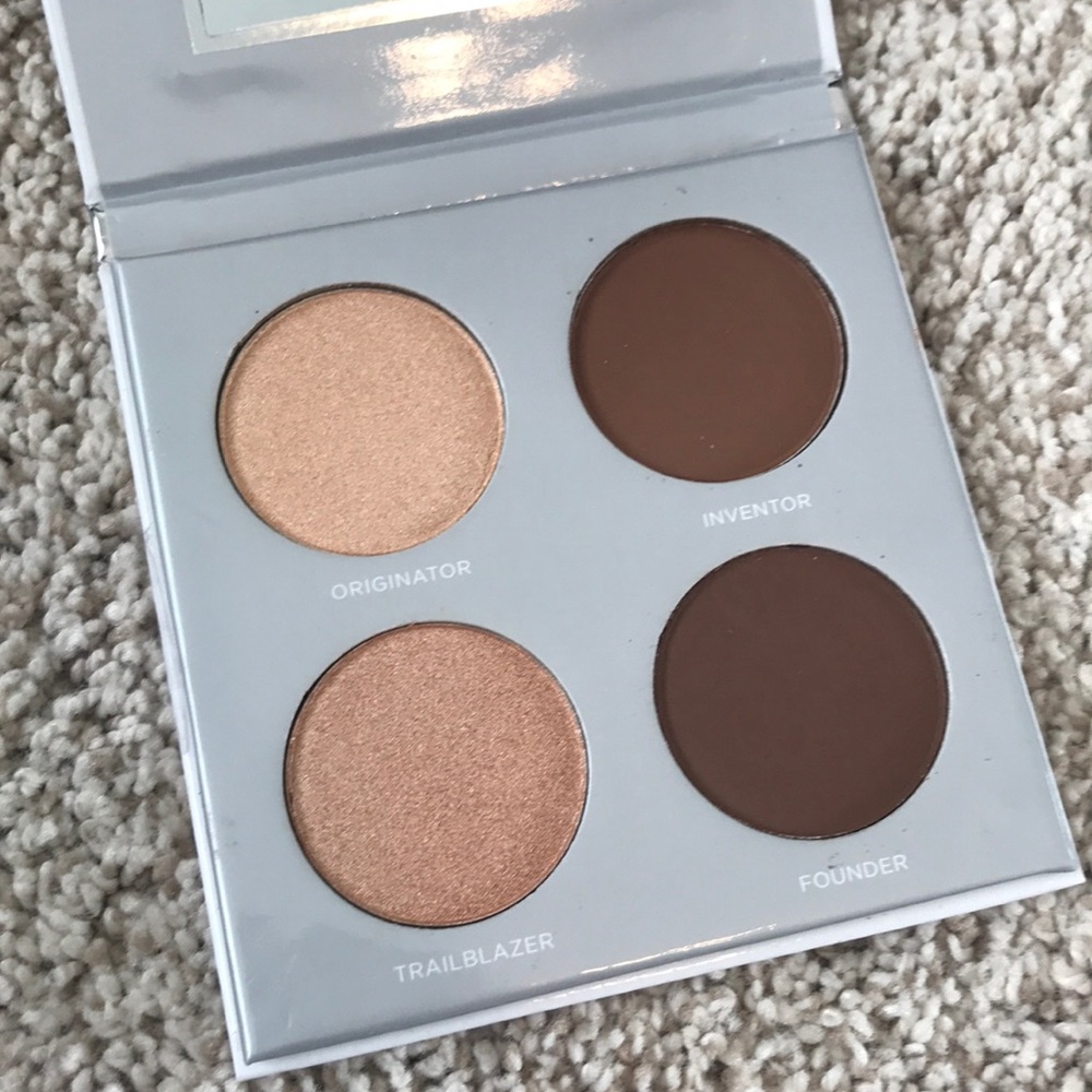 PUR Sculptor Contour Highlighter Palette